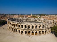 Nîmes