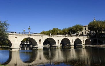 Circuit : du pont romain au château, patrimoine bâti et biodiversité