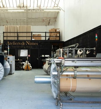 Le Sergé de Nîmes, son histoire et sa fabrication : une visite de l'atelier