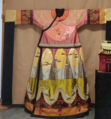 Exposition "Robe de Dragon", Hélène Bret