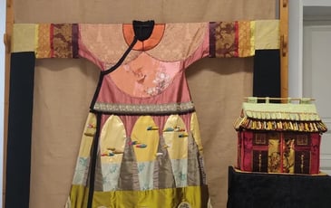 Exposition "Robe de Dragon", Hélène Bret
