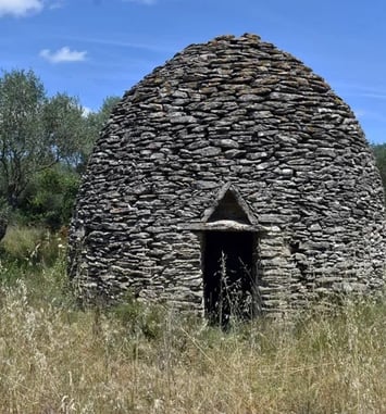 Circuit guidé sur les traces du patrimoine en pierre sèche d'Uzès