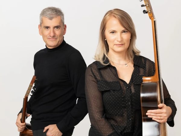 Duo Themis