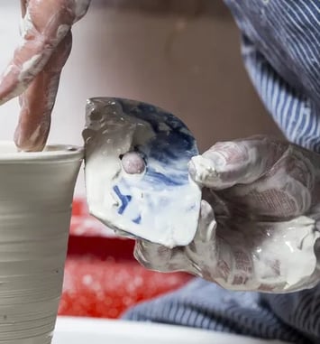 Découverte de Saint-Quentin-la-Poterie, capitale de la céramique, Ville & Métiers d'Art